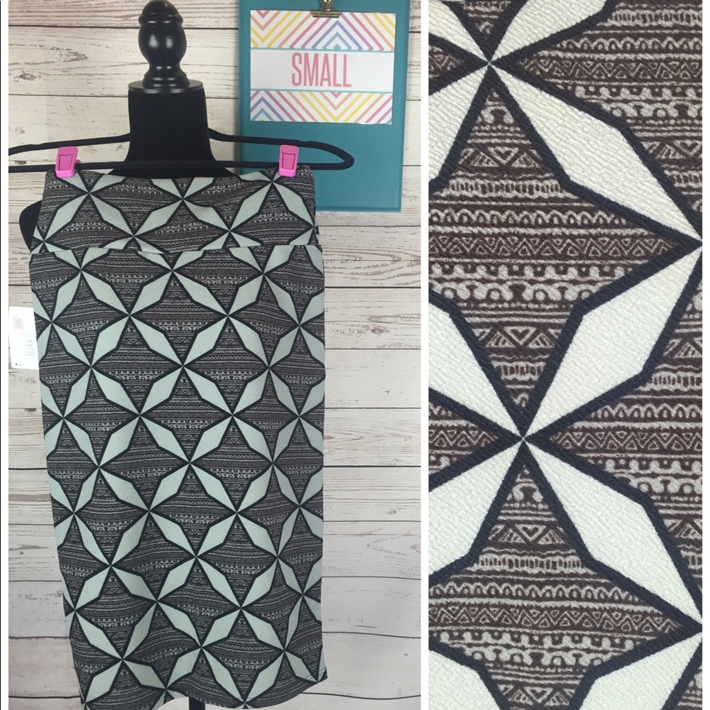 Lularoe Cassie